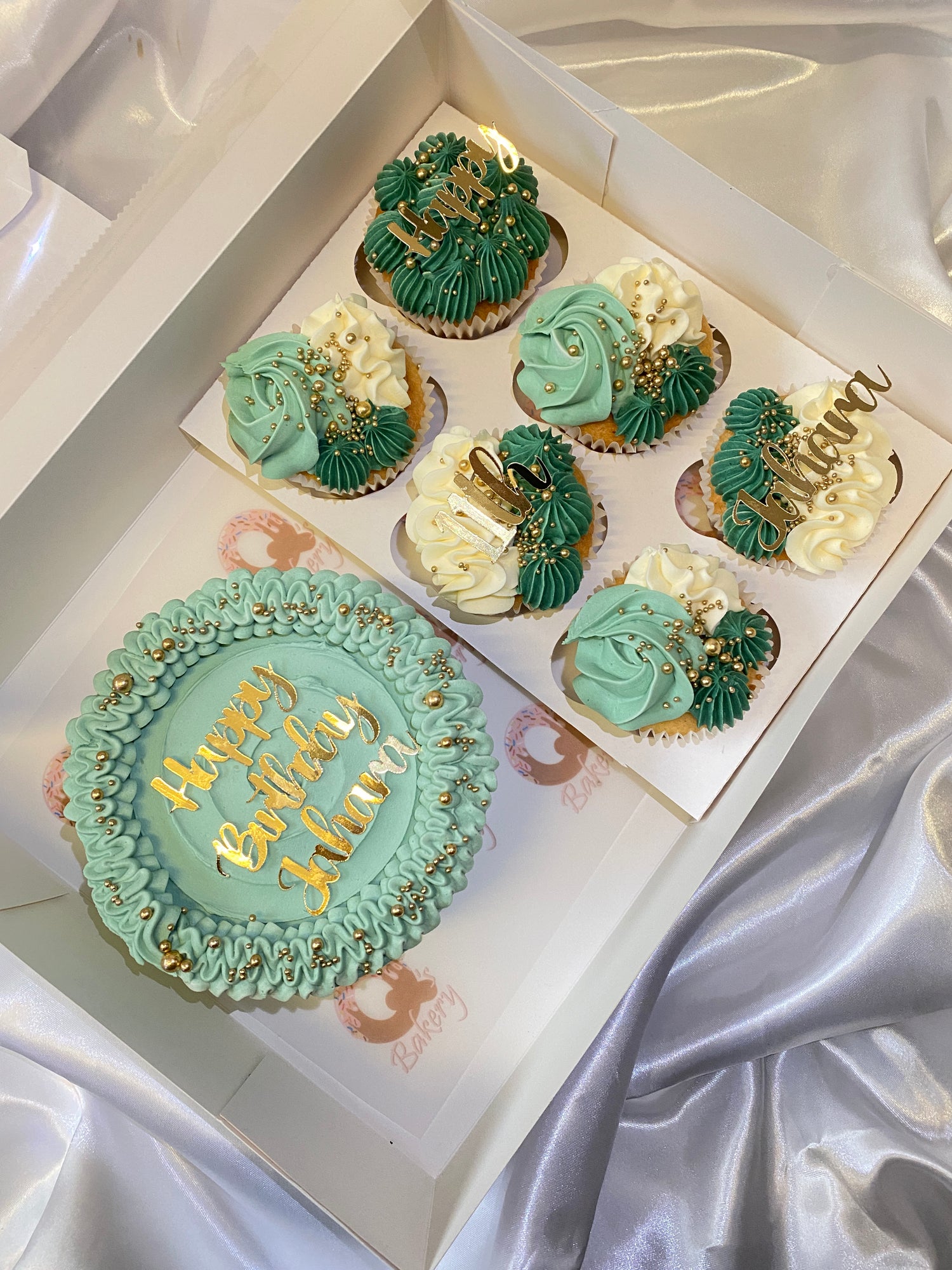 Luxury Bento Box & Cupcake set